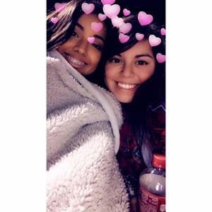 Meet your Posher, Clarissa